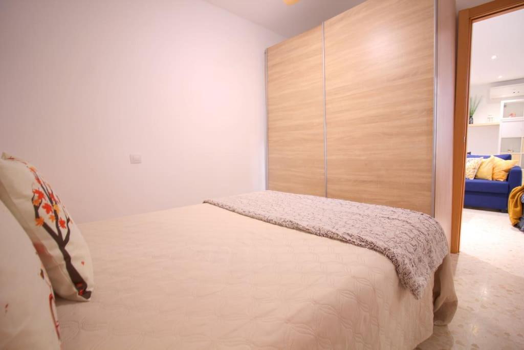 Barrio De Triana - Bidasoa Facil Aparcamiento Seville Ngoại thất bức ảnh