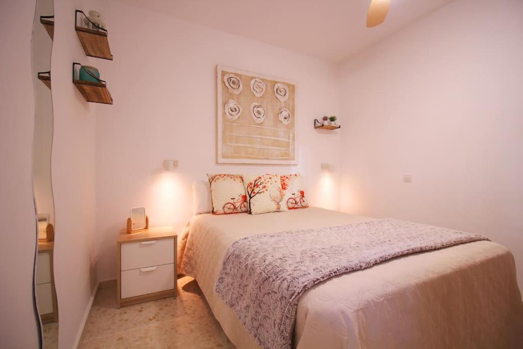 Barrio De Triana - Bidasoa Facil Aparcamiento Seville Ngoại thất bức ảnh