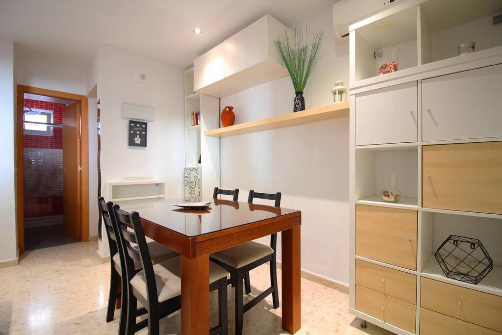 Barrio De Triana - Bidasoa Facil Aparcamiento Seville Ngoại thất bức ảnh